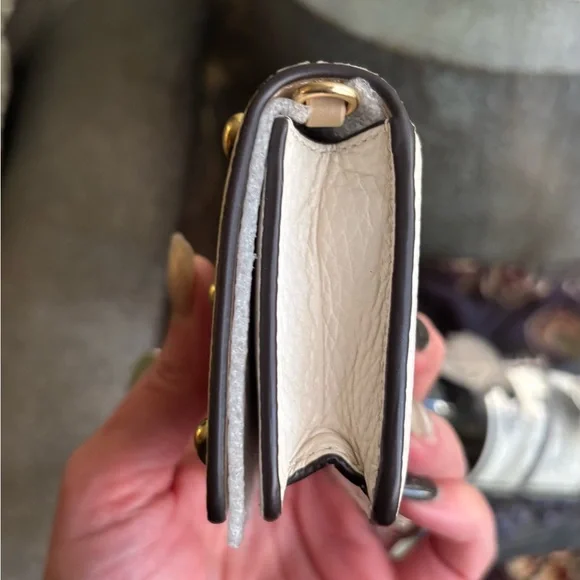 Authentic COACH Hearts studs Leather flap snap wallet on chain - Picture 11 of 15